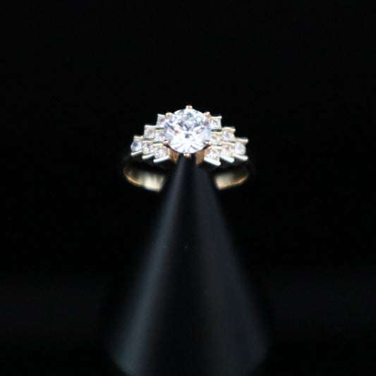 Women's Engagement Ring